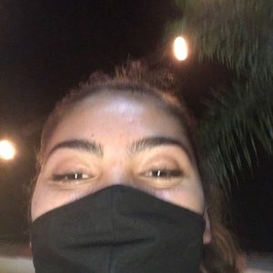 Meet your Posher, Marissa